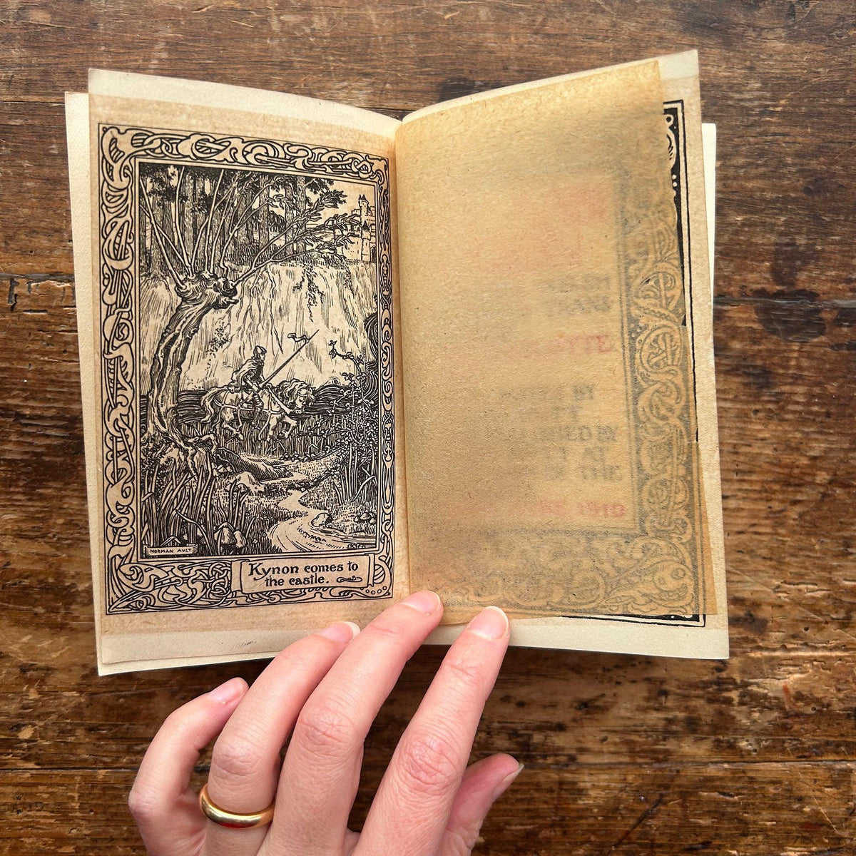 Y Mabinogion - Lady Charlotte Guest - Hen Ffurflen 1910 (Wedi'i Ail-garu)