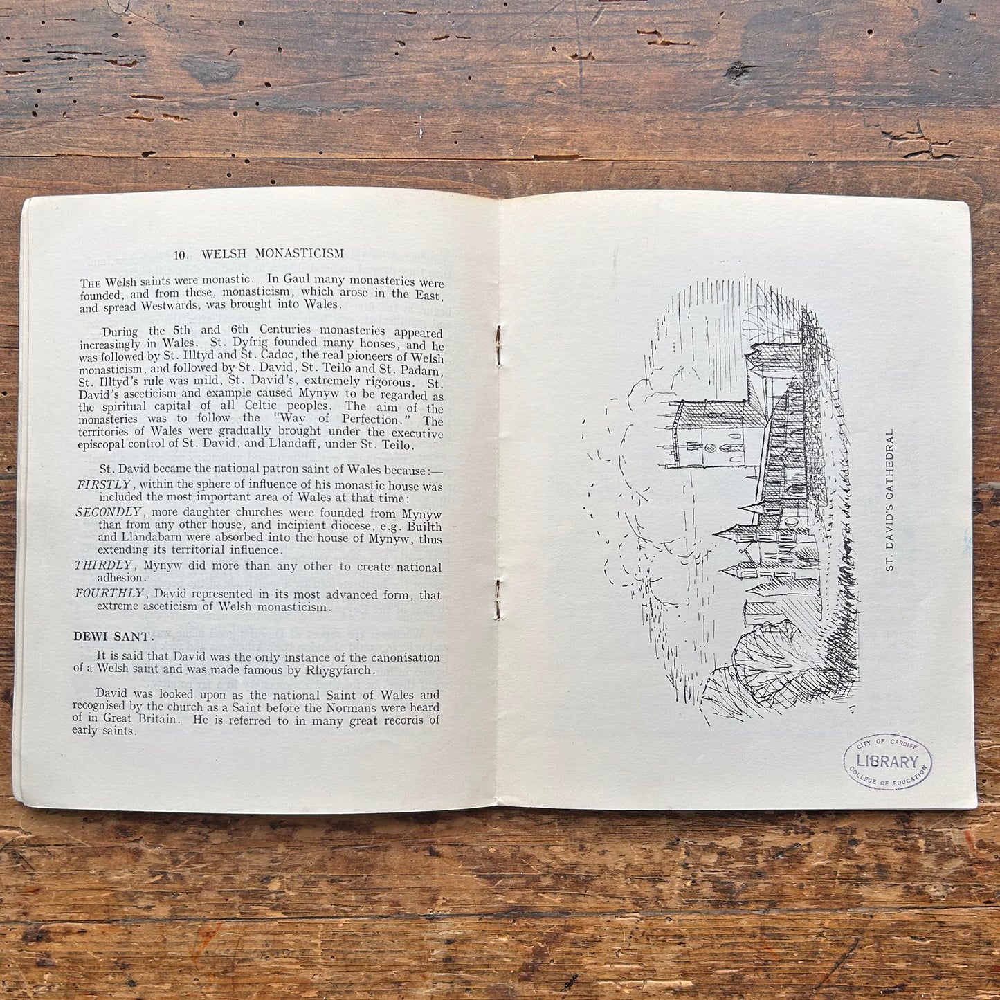 The Story of St. David - Clarissa M. Thomas - 1964 (Preloved)