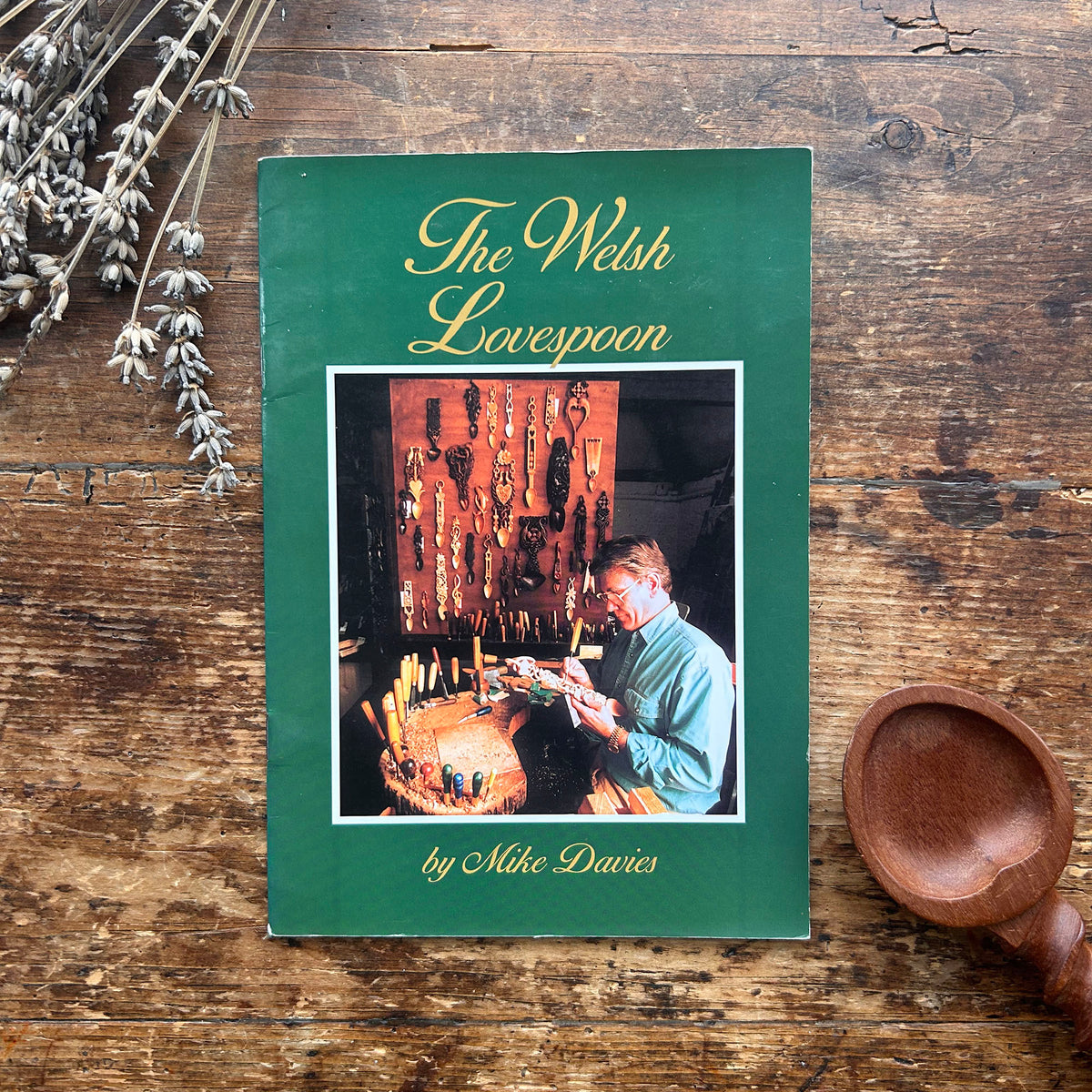 The Welsh Lovespoon - Mike Davies - 1996 (Preloved)