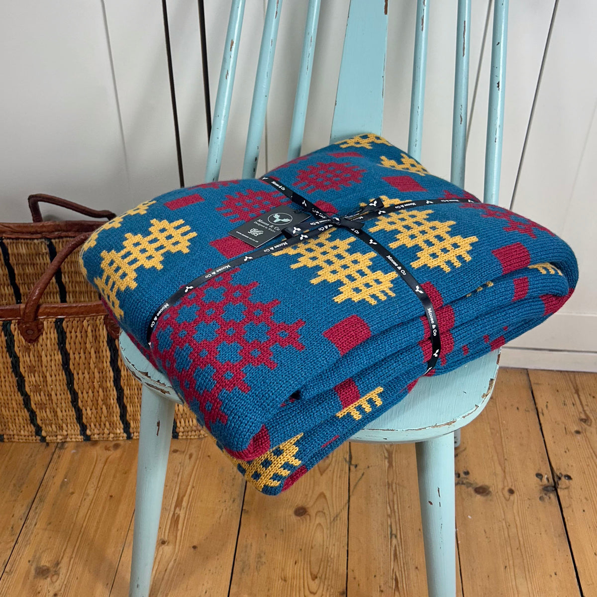 Throw / Blanket - Welsh Tapestry Print - Teal Multi