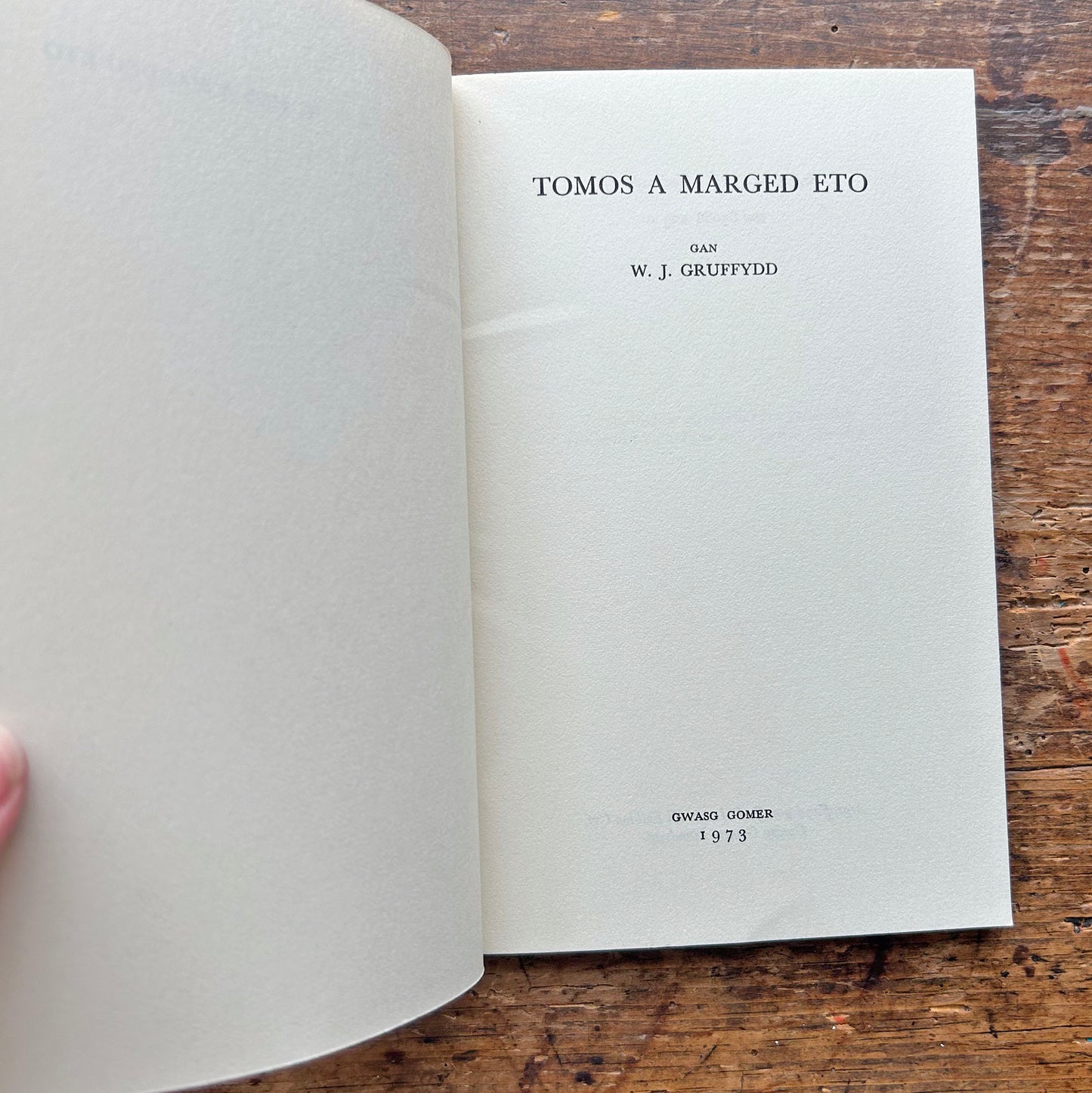 Tomos a Marged Eto - W. J. Gruffydd - 1973 (Preloved)