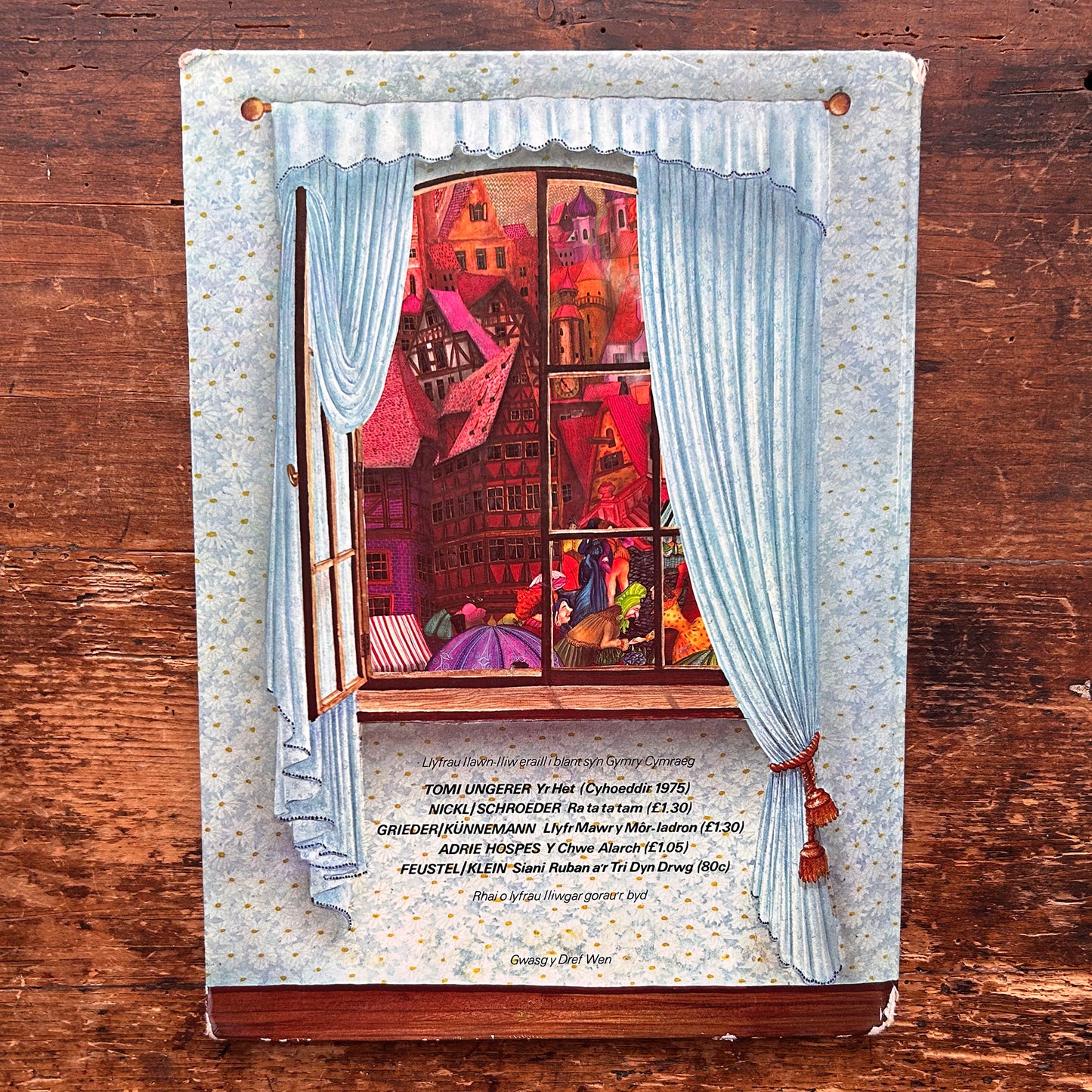 Trwyn Hir - W. Hauff, Friedrich Hechelmann & Roger Boore - 1975 (Preloved)