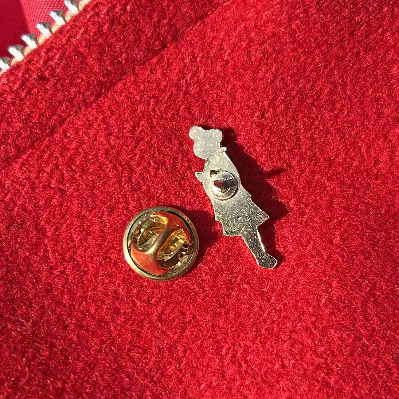Lapel Pin / Badge - Vintage - Welsh Lady (Preloved)
