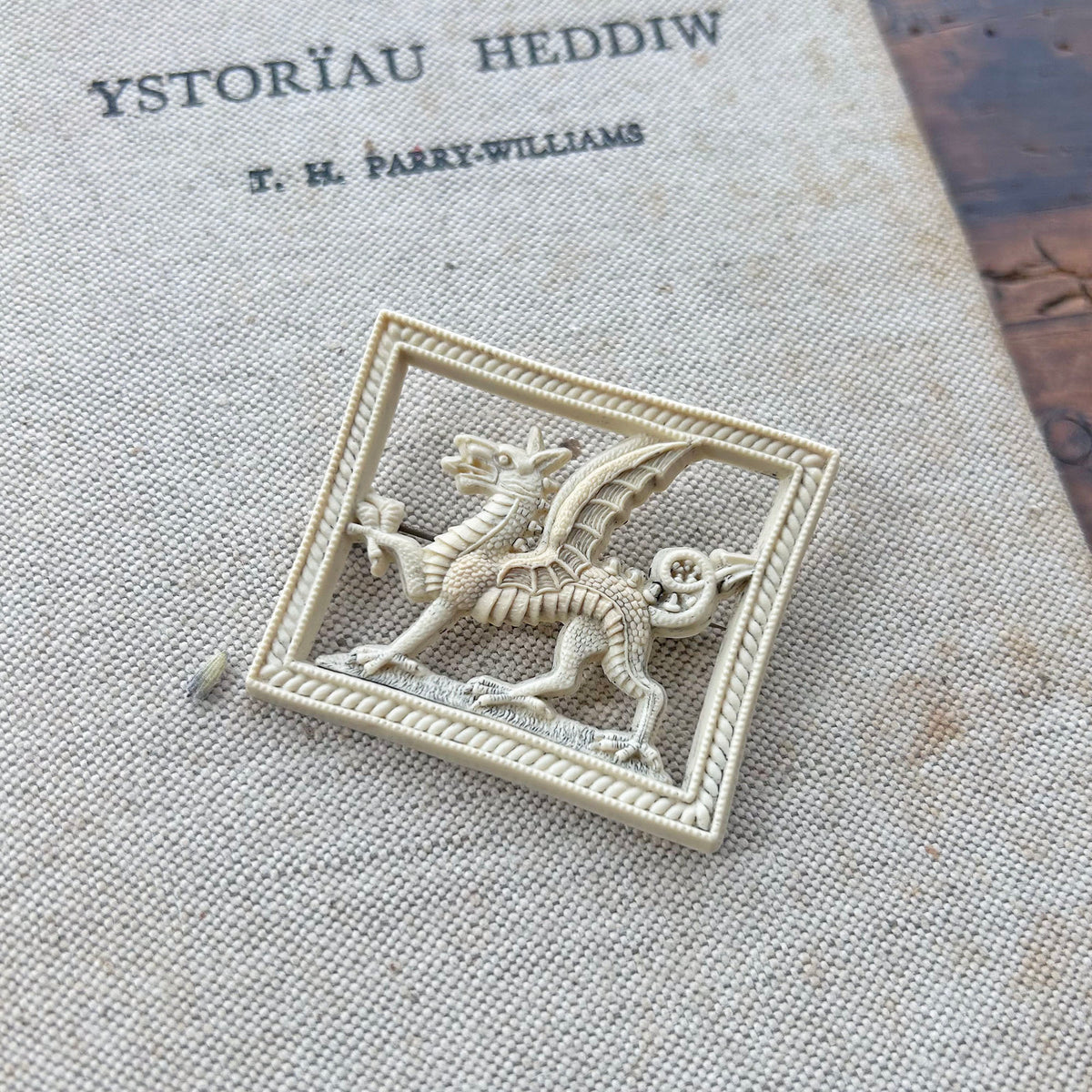 Vintage Brooch - Plastic / Celluloid - Welsh Dragon (Preloved)