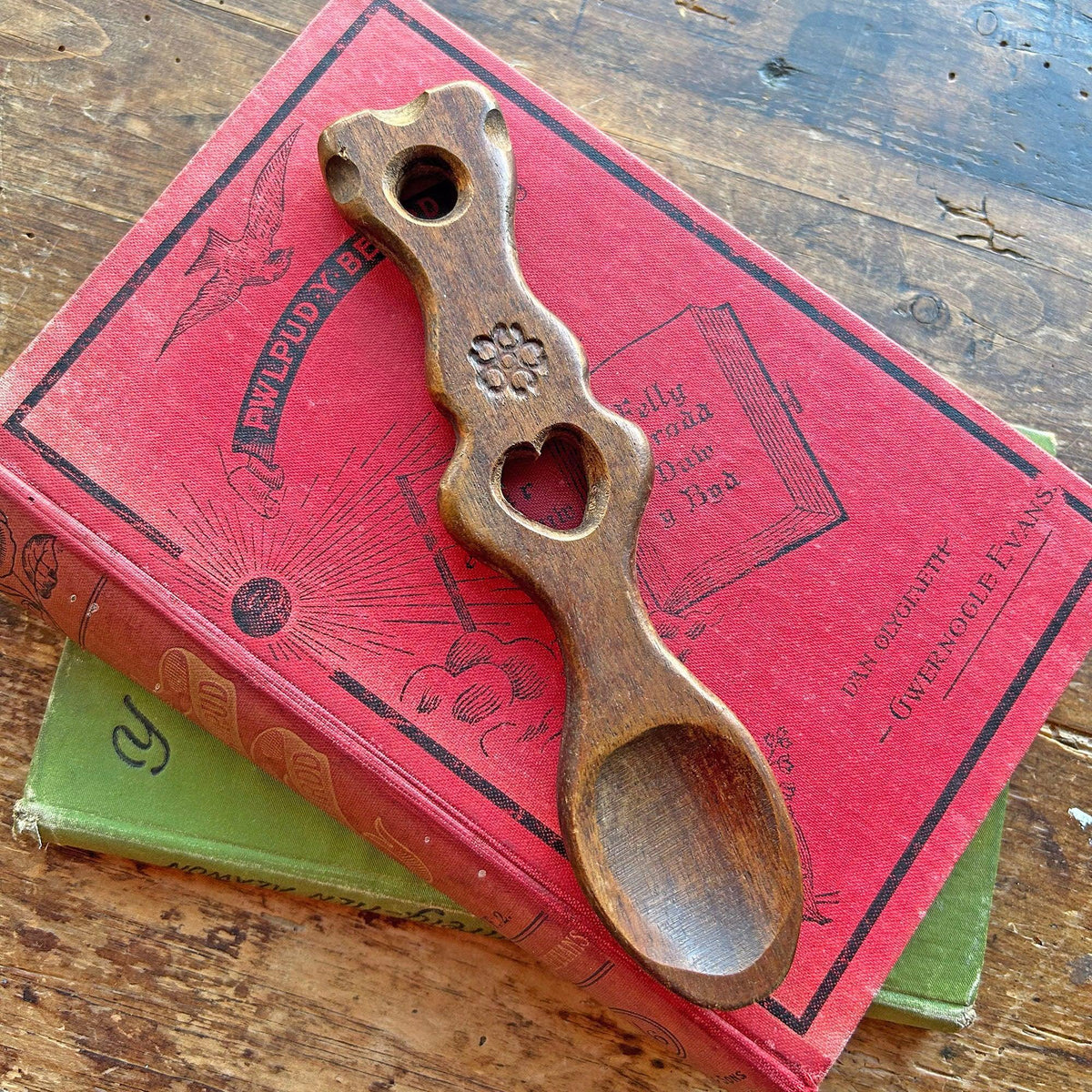 Vintage Love Spoon - Hand Carved - Flower & Heart (Preloved)