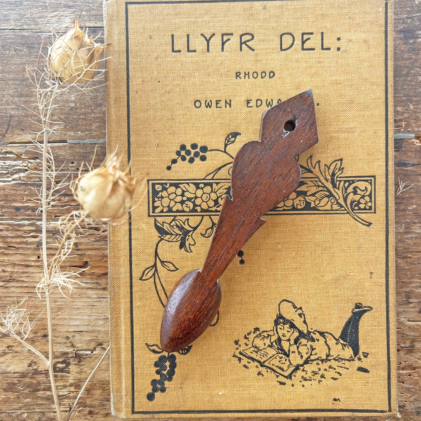 Vintage Lovespoon / Love Spoon - Hand Carved - Miniature Heart (Preloved)