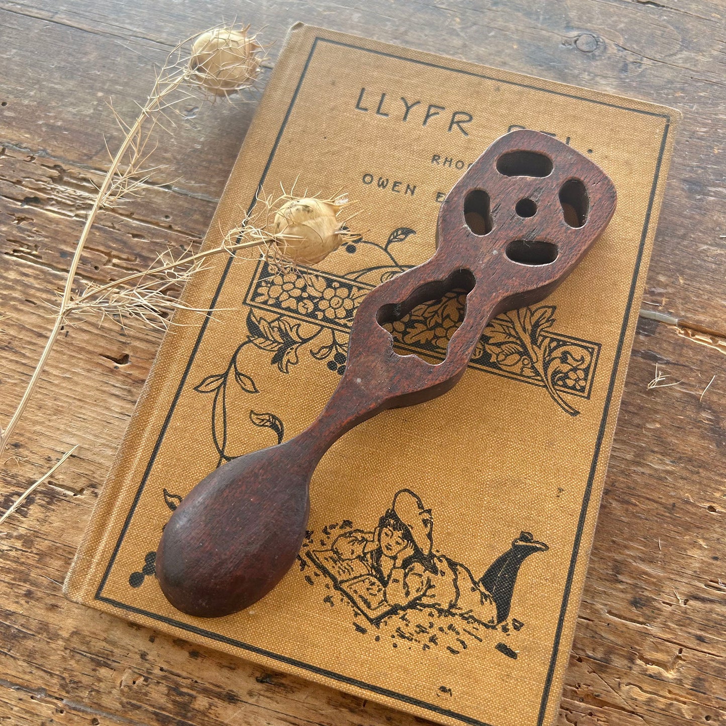 Vintage Lovespoon / Love Spoon - Hand Carved - Bell (Preloved)