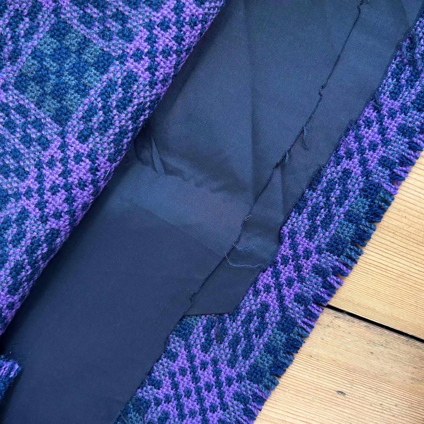 Vintage Mini Skirt - Welsh Tapestry - Wool - 1960s - XS (Preloved)