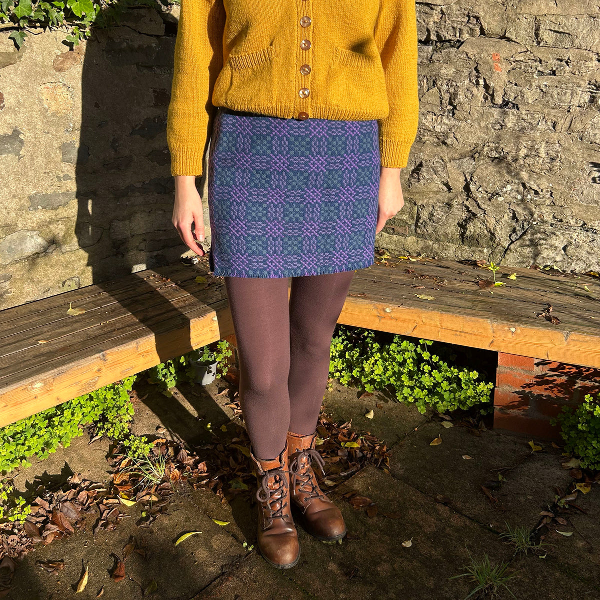 Vintage Mini Skirt - Welsh Tapestry - Wool - 1960s - XS (Preloved)
