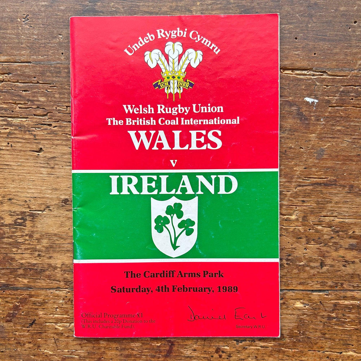 Rhaglenni Undeb Rygbi Cymru Hen - Cymru / Cymru (Wedi'u Caru ymlaen llaw)