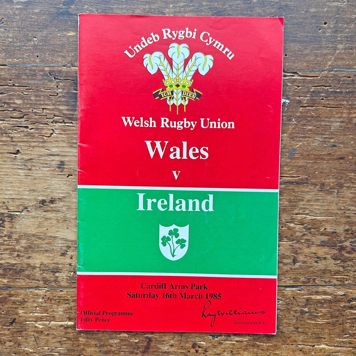 Rhaglenni Undeb Rygbi Cymru Hen - Cymru / Cymru (Wedi'u Caru ymlaen llaw)