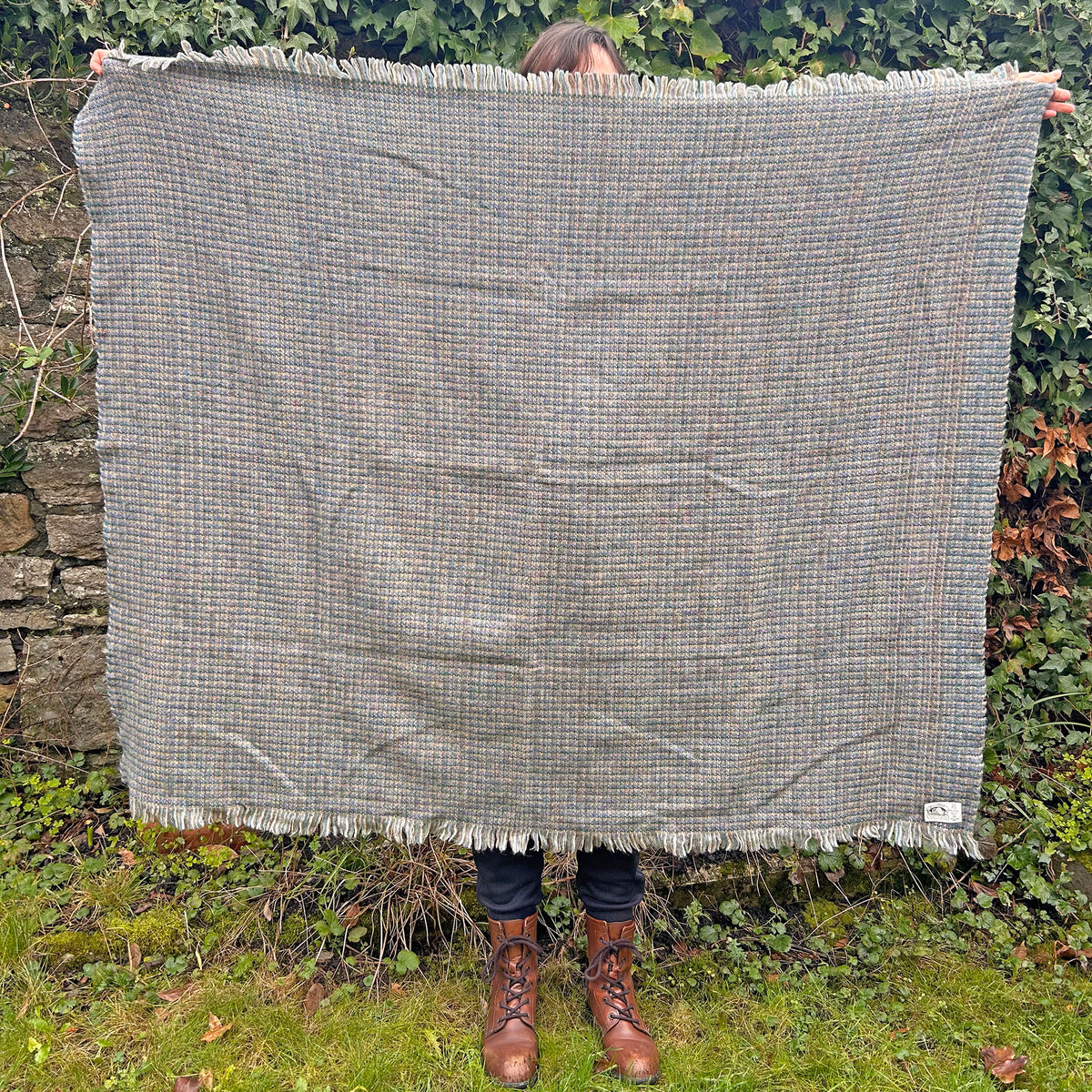 Vintage Welsh Throw / Blanket - 100% Wool - Blues (Preloved)