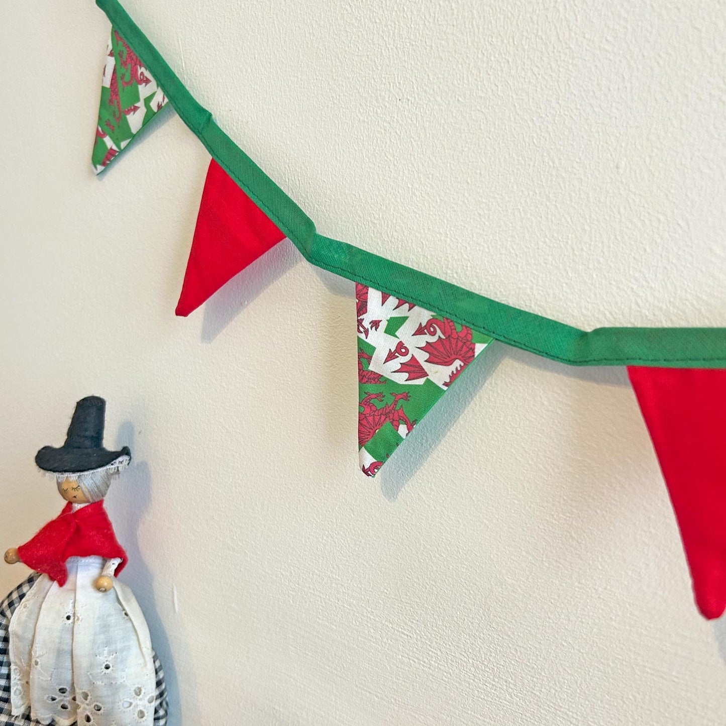 Mini Bunting - Handmade - Welsh Dragons / Flag - 1M