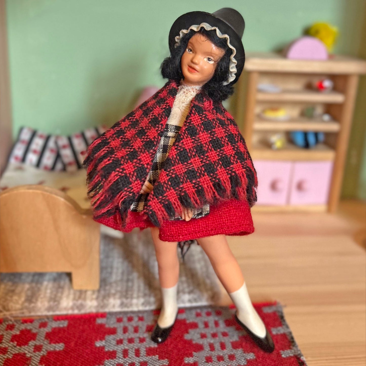 Welsh Lady Doll - Bronwen - Peggy Nisbit - Vintage 1960s (Preloved)