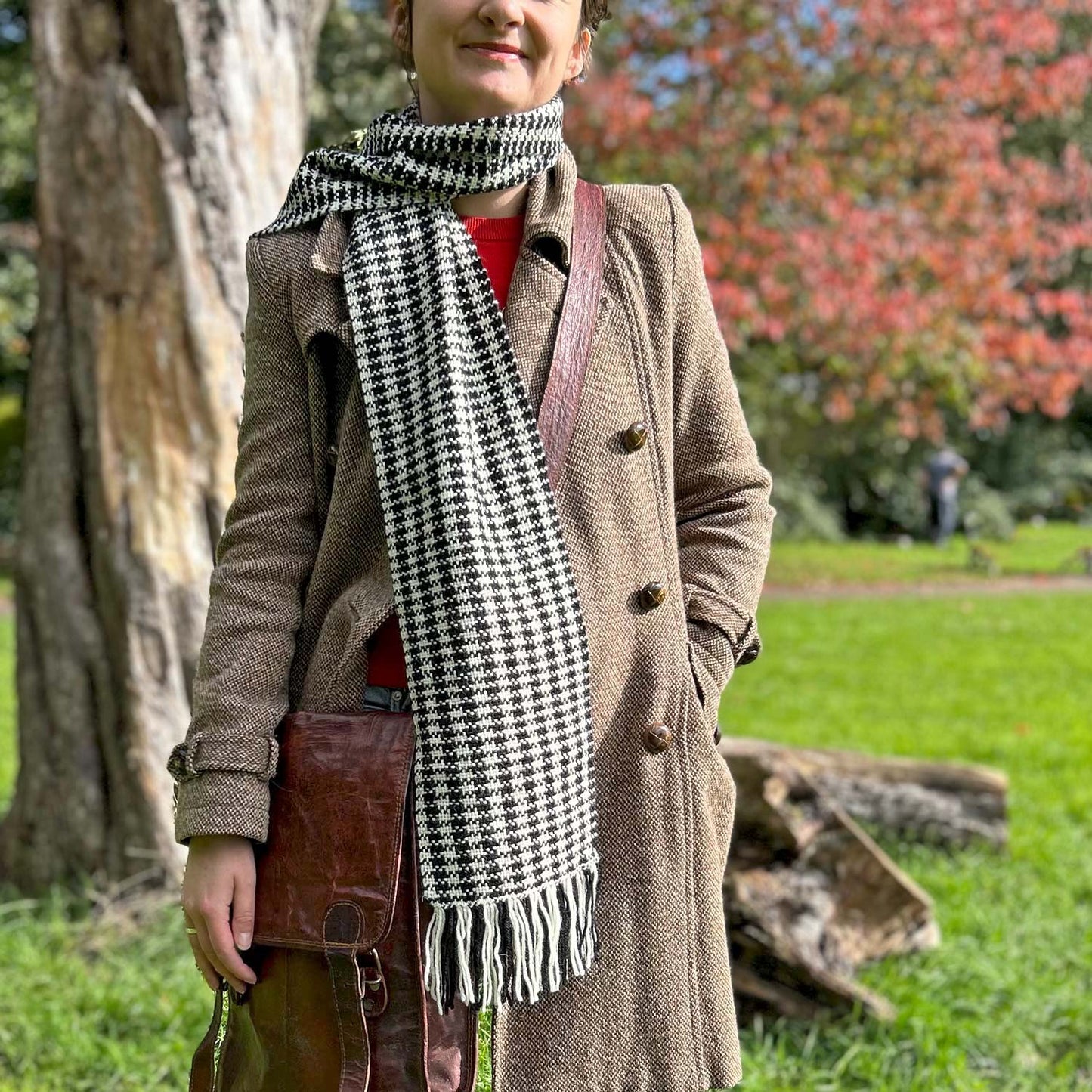 Scarf - 100% Wool - Handwoven - Welsh Checked - Black & Cream