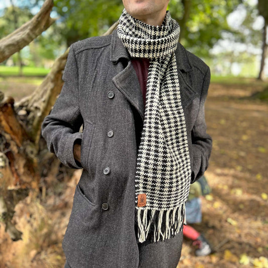 Scarf - 100% Wool - Handwoven - Welsh Checked - Black & Cream