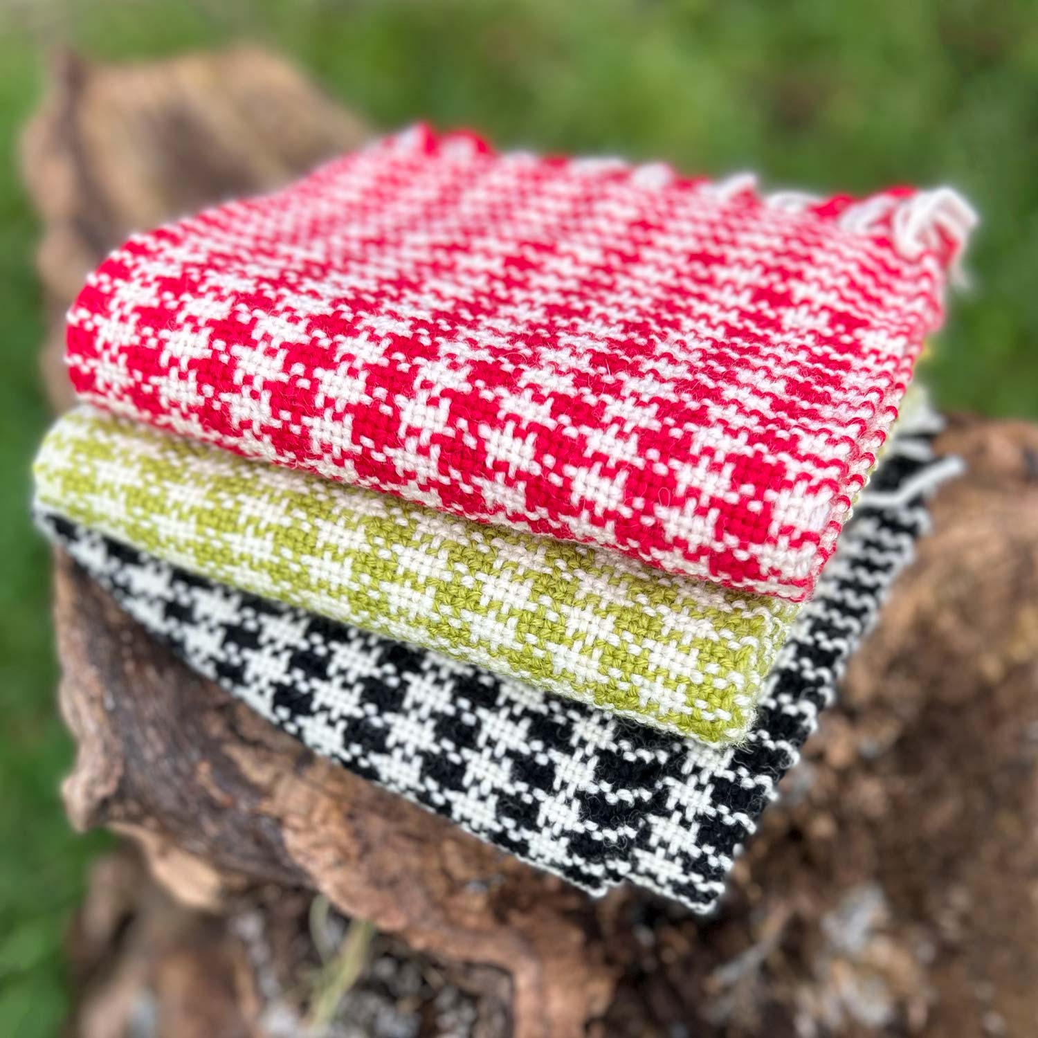Scarf - 100% Wool - Handwoven - Welsh Checked - Black & Cream