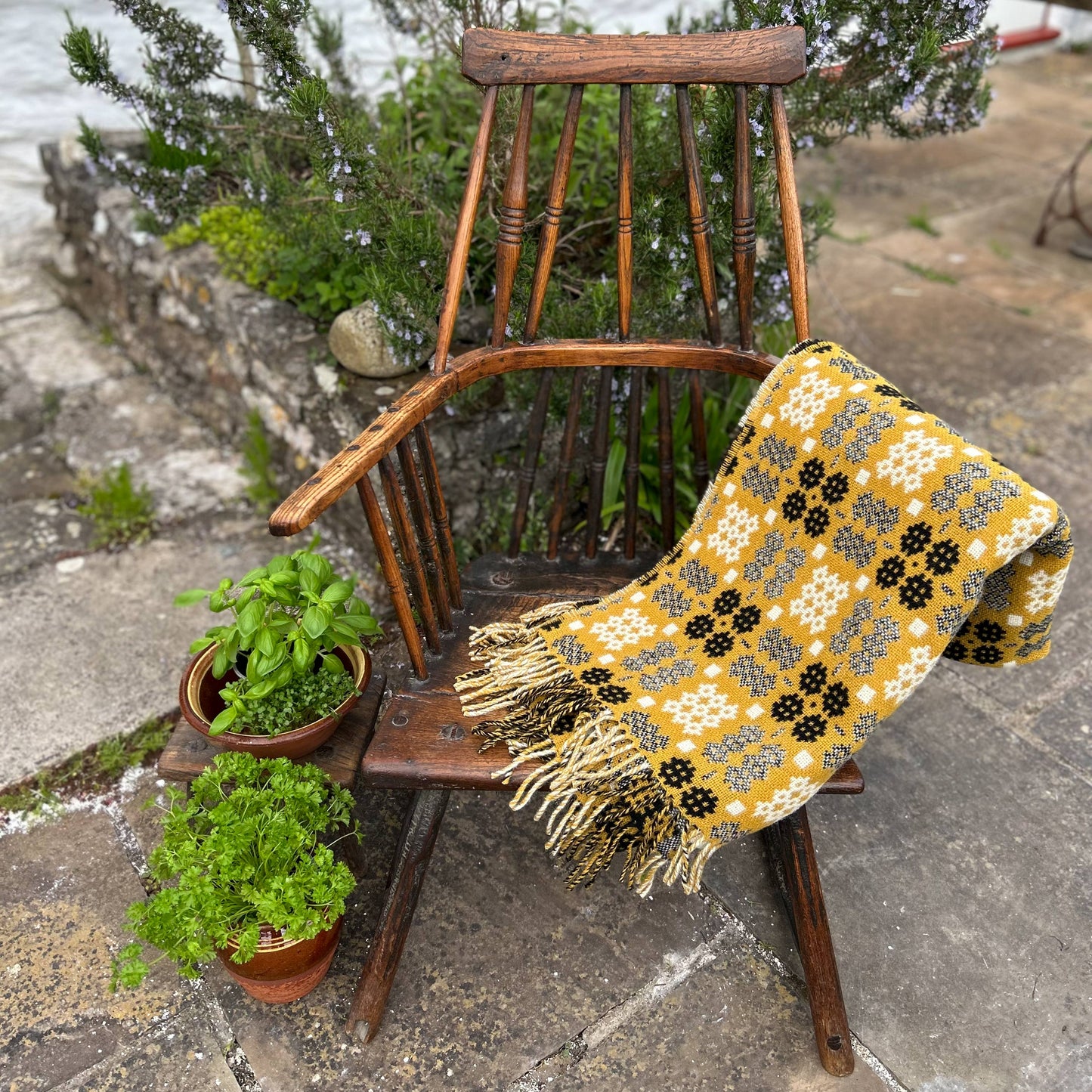 Throw / Blanket - Welsh Tapestry / Carthen Ysgafn - Caernarfon - 100% Wool - Welsh Gold Yellow