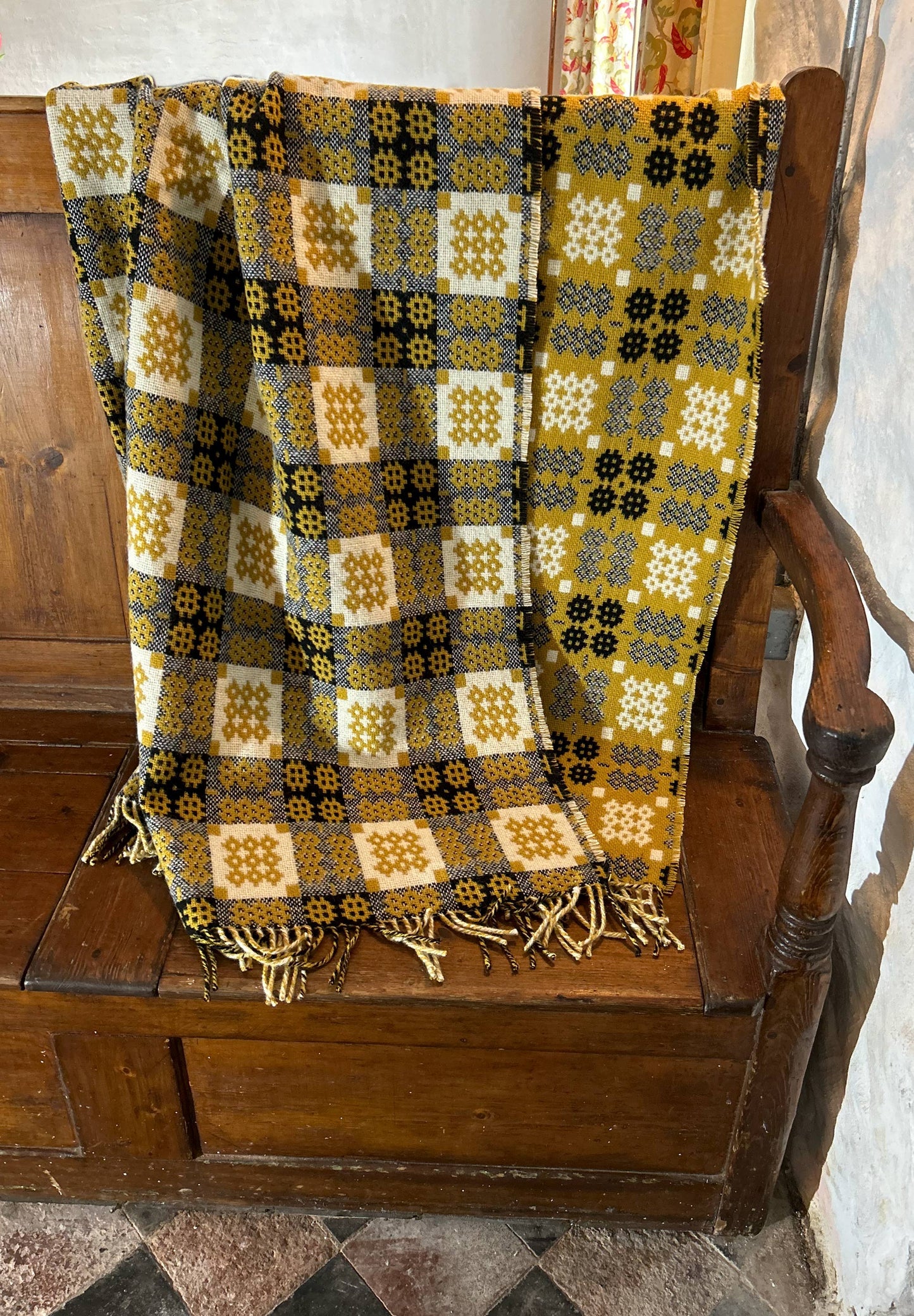 Throw / Blanket - Welsh Tapestry / Carthen Ysgafn - Caernarfon - 100% Wool - Welsh Gold Yellow