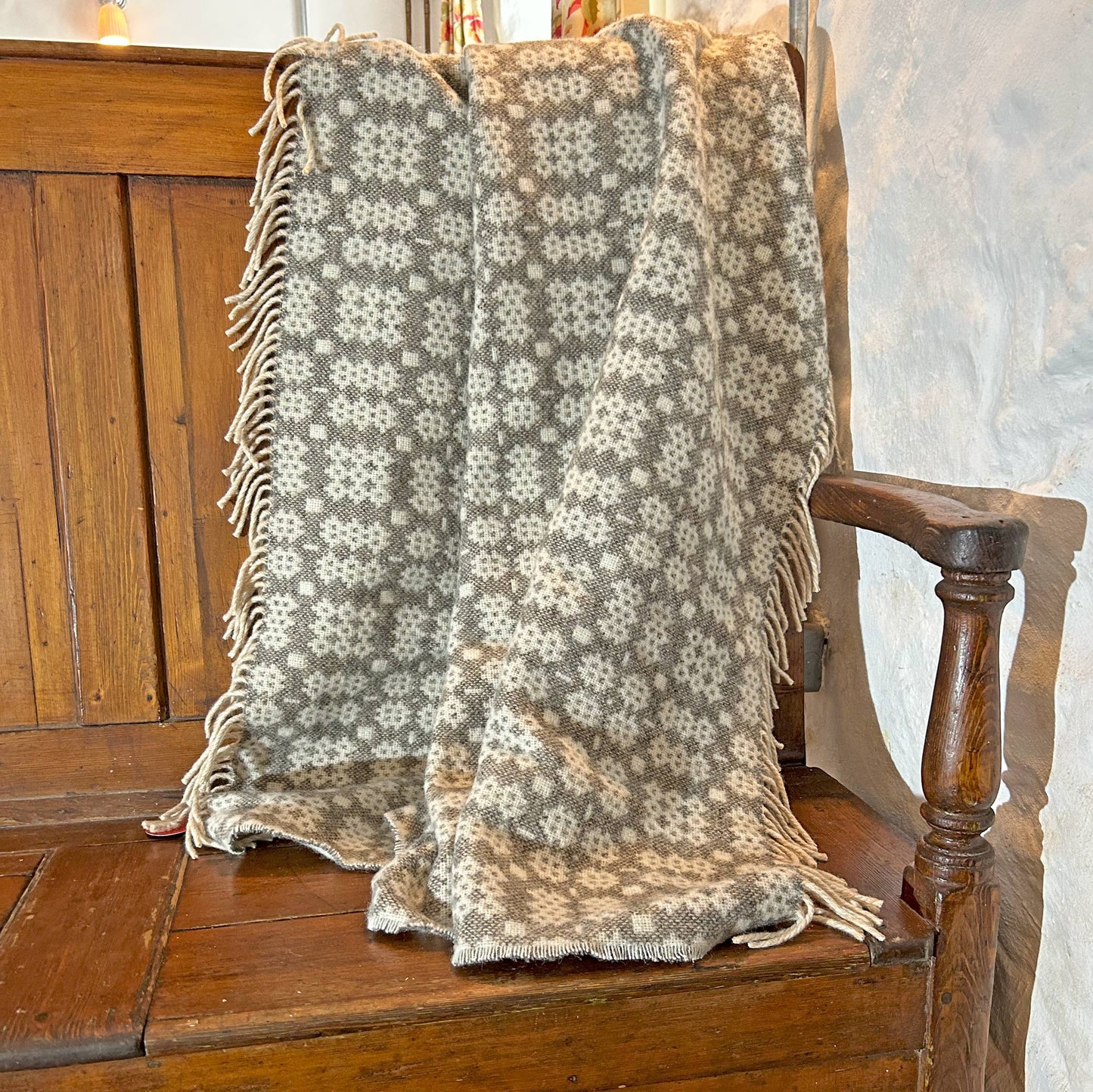 Throw / Blanket - Welsh Tapestry / Carthen Ysgafn - Caernarfon - 100% Wool - Light Grey - Quarry