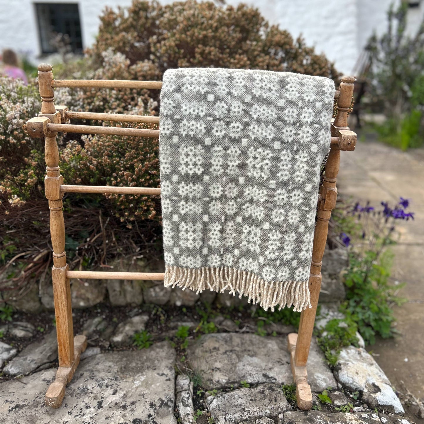 Throw / Blanket - Welsh Tapestry / Carthen Ysgafn - Caernarfon - 100% Wool - Light Grey - Quarry