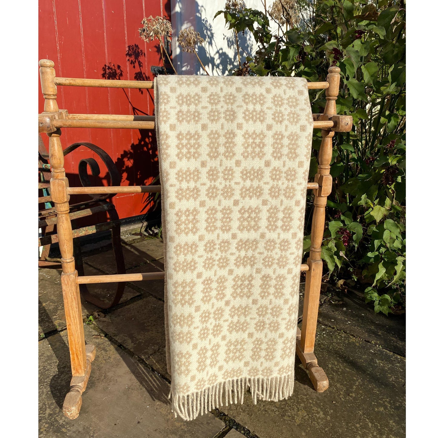 Throw / Blanket - Welsh Tapestry / Carthen Ysgafn - Caernarfon - 100% Wool - Beige - Grain