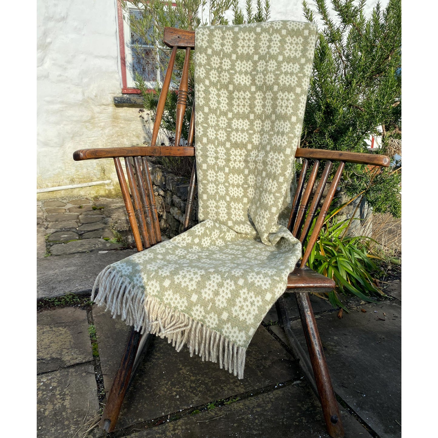 Throw / Blanket - Welsh Tapestry / Carthen Ysgafn - Caernarfon - 100% Wool - Sage