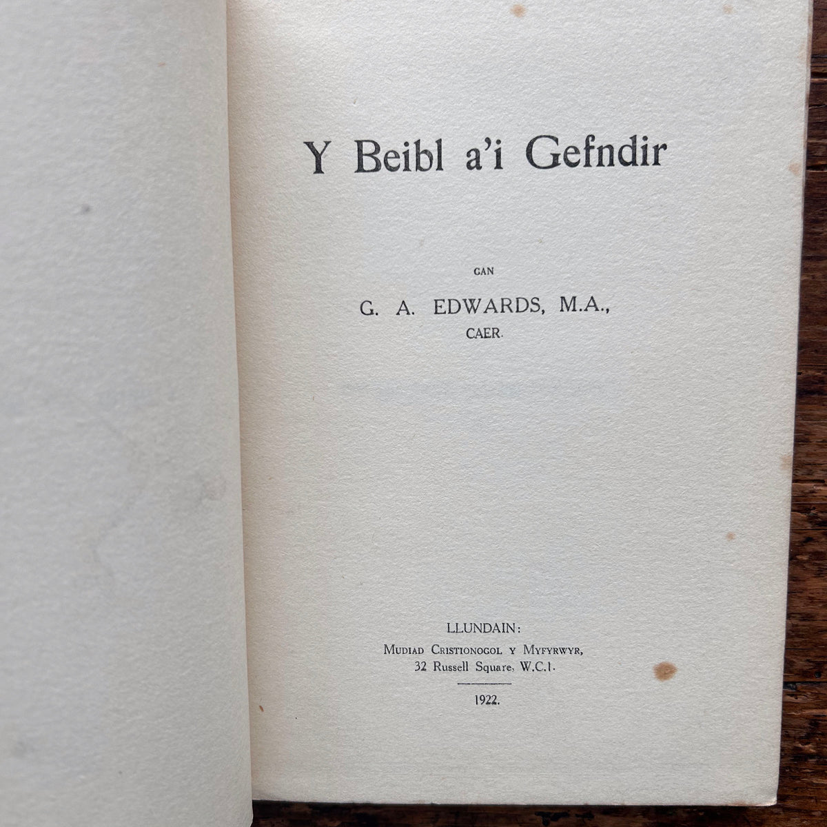 William Jones - Nofel Gan T. Rowland Hughes - 1951 (Rhag-gariad)