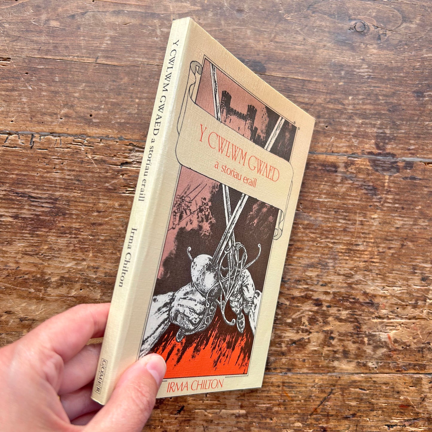 Y Cwlwm Gwaed: a storiau eraill - Irma Chilton 1981 (Preloved)