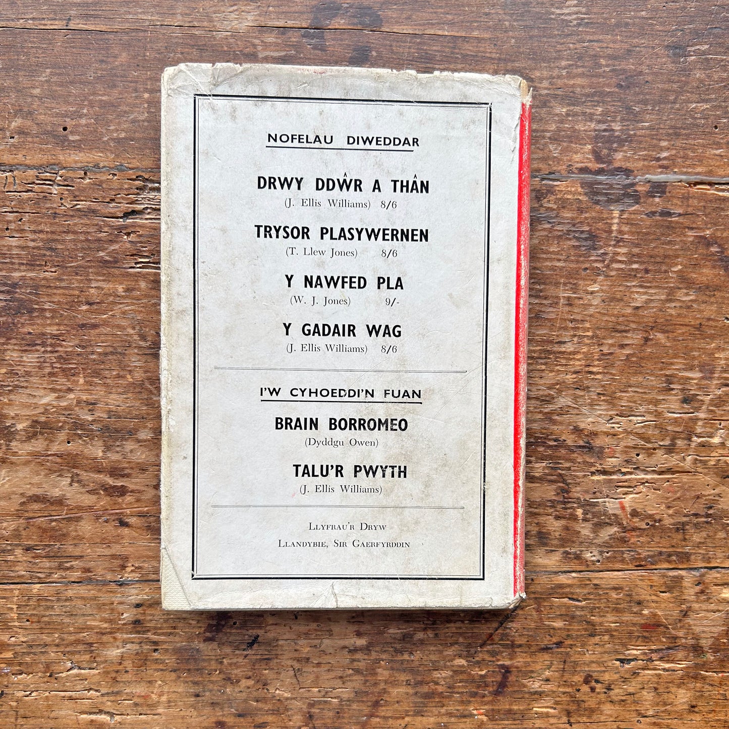 Y Tri Llais - Vintage Welsh Book - 1958 1st ed. (Preloved)