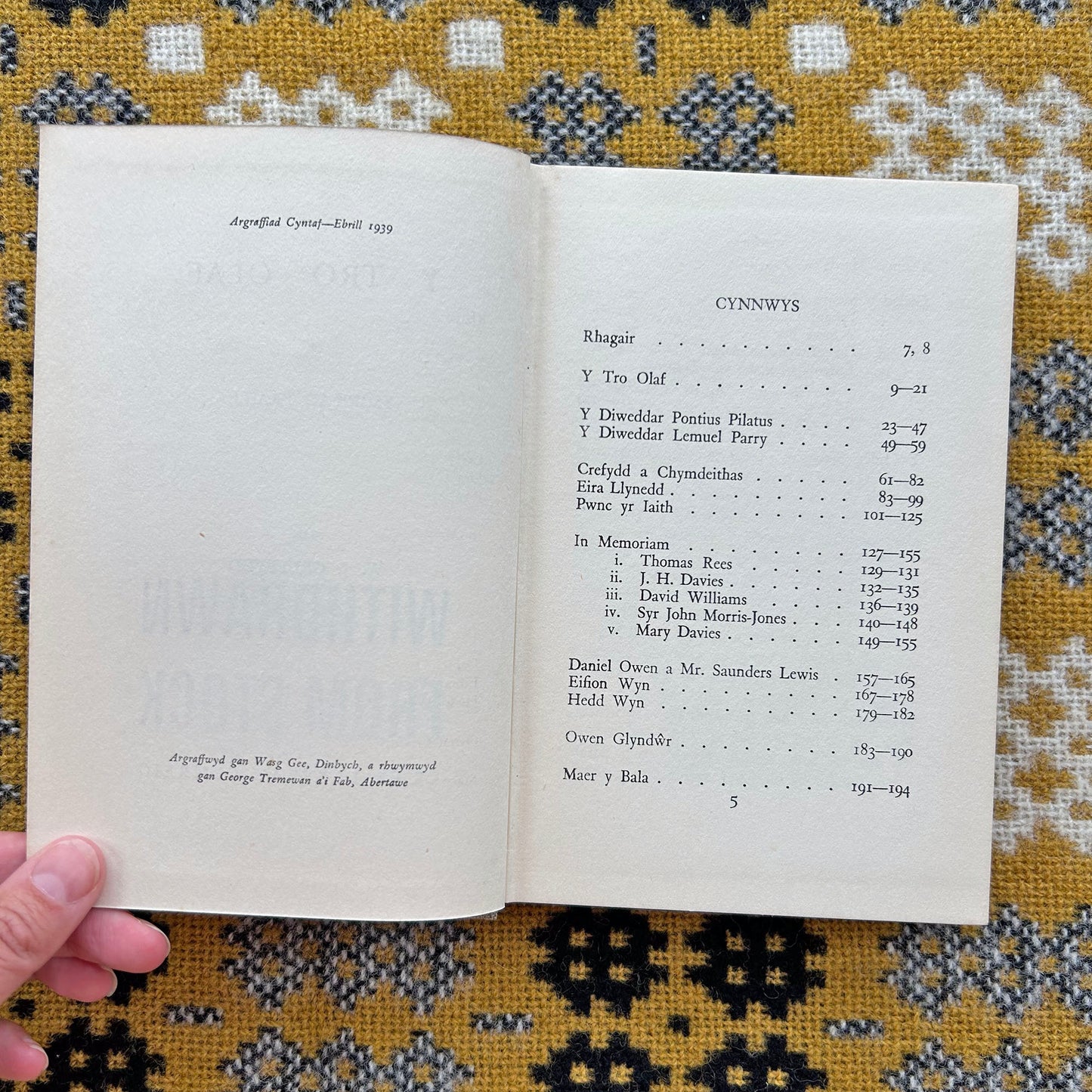Y Tro Olaf: Ac Ysgrifau Eraill - W. J. Gruffydd - 1939 (Preloved)
