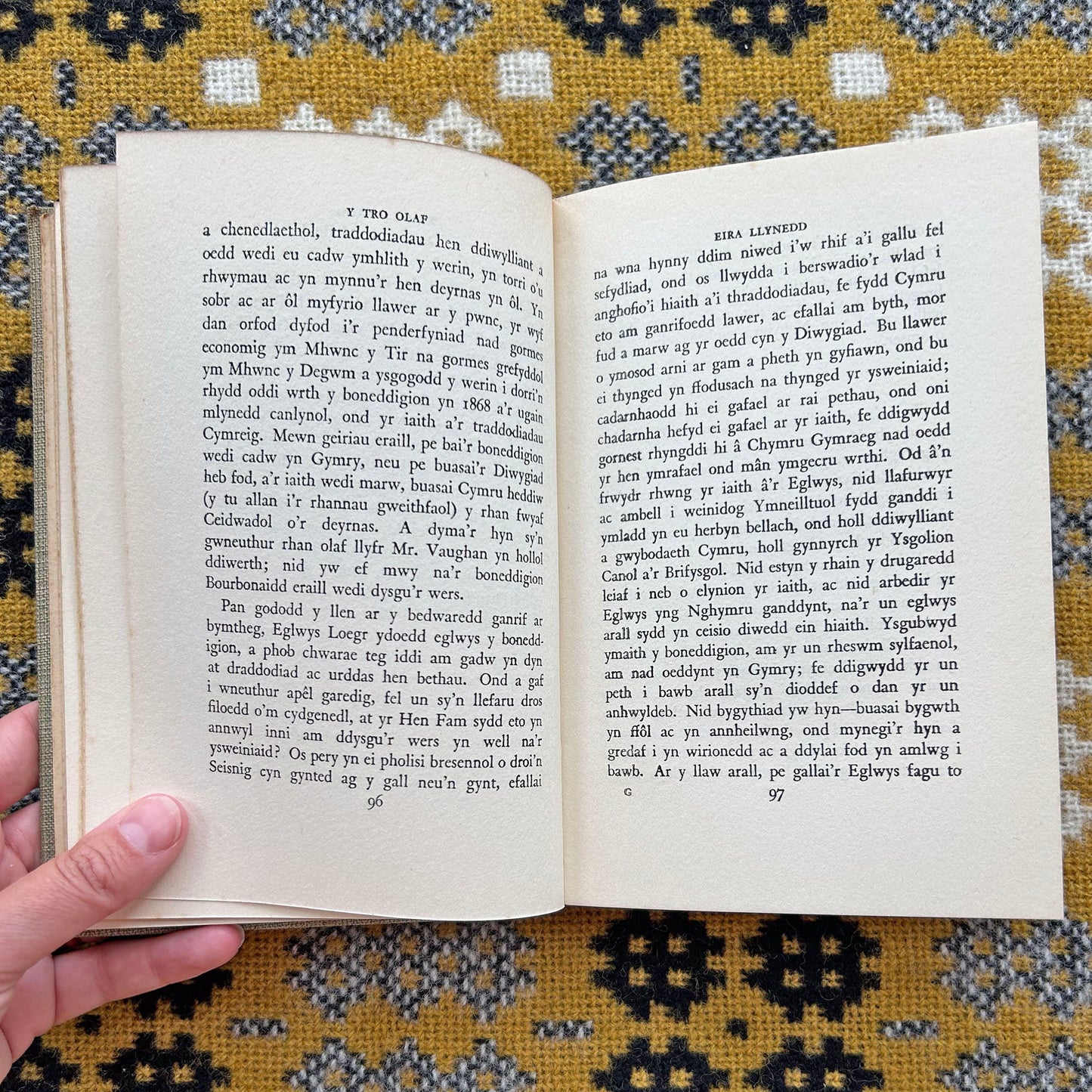 Y Tro Olaf: Ac Ysgrifau Eraill - W. J. Gruffydd - 1939 (Preloved)
