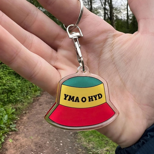 Keyring - Eiconig - Bucked Hat - Yma o Hyd