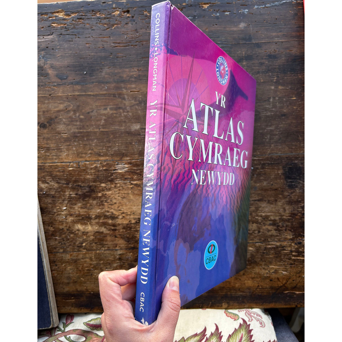 Yr Atlas Cymraeg Newydd - Welsh Atlas 1999 (Preloved)