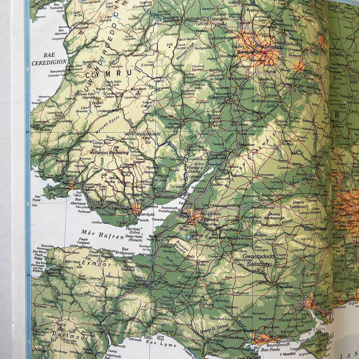Yr Atlas Cymraeg Newydd - Welsh Atlas 1999 (Preloved)