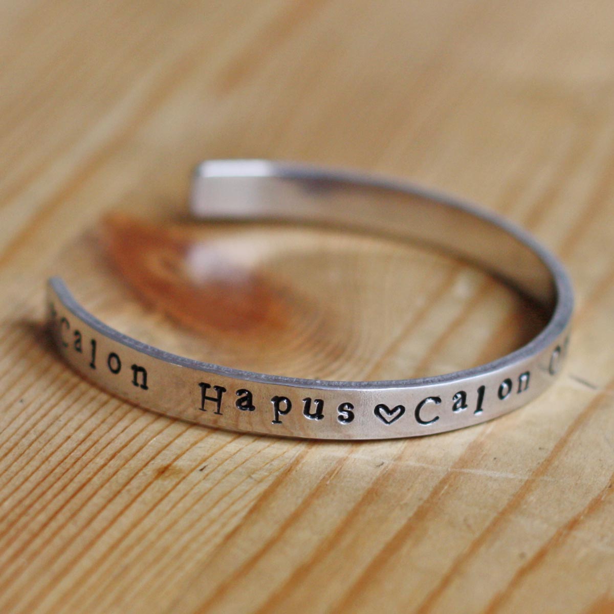 Bangle - Calon Hapus, Calon Onest, Calon Lân