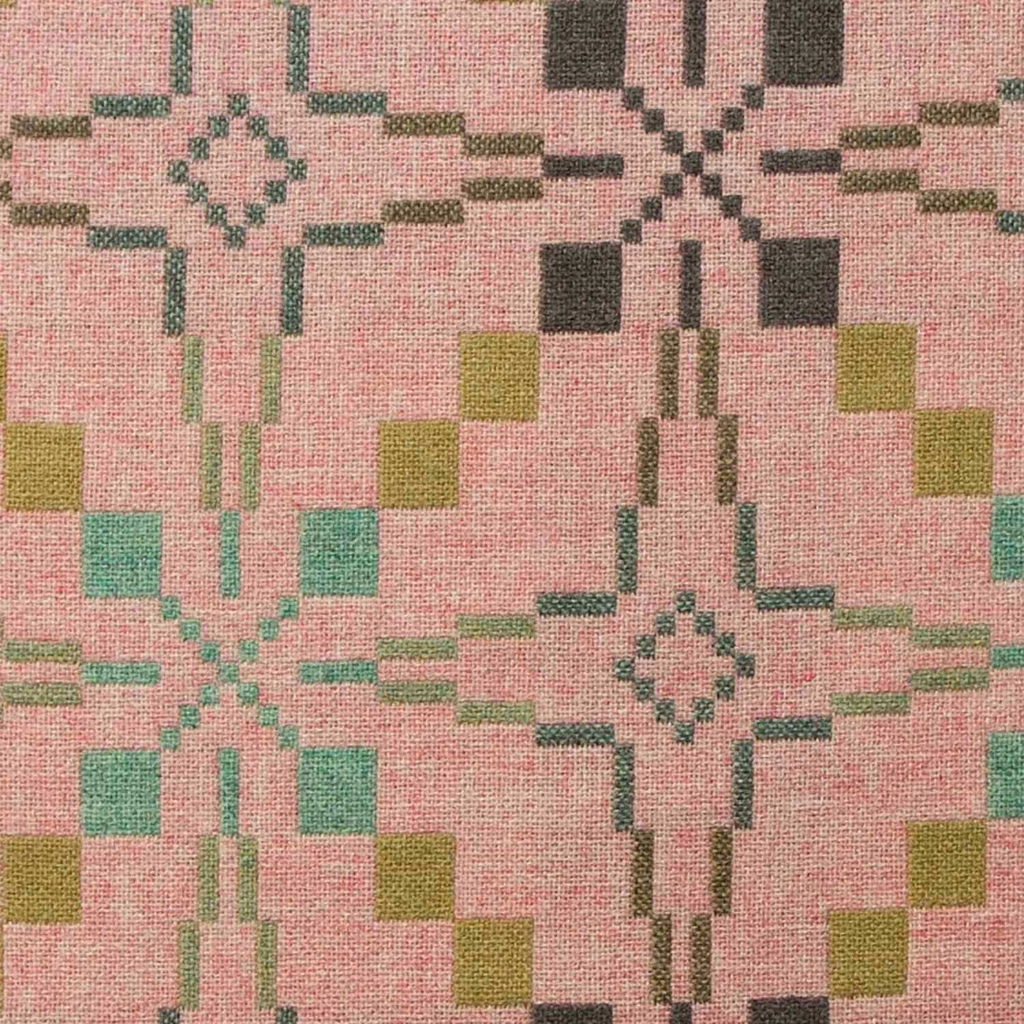 Throw / Blanket - Melin Tregwynt - Vintage Star - Blossom