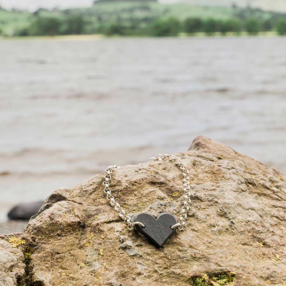 Bracelet - Welsh Slate - Natural - Textured Heart - Small