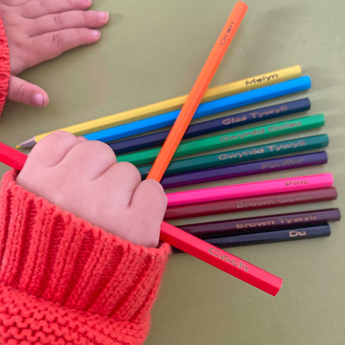 Colouring Pencils Set - Welsh Colour Names