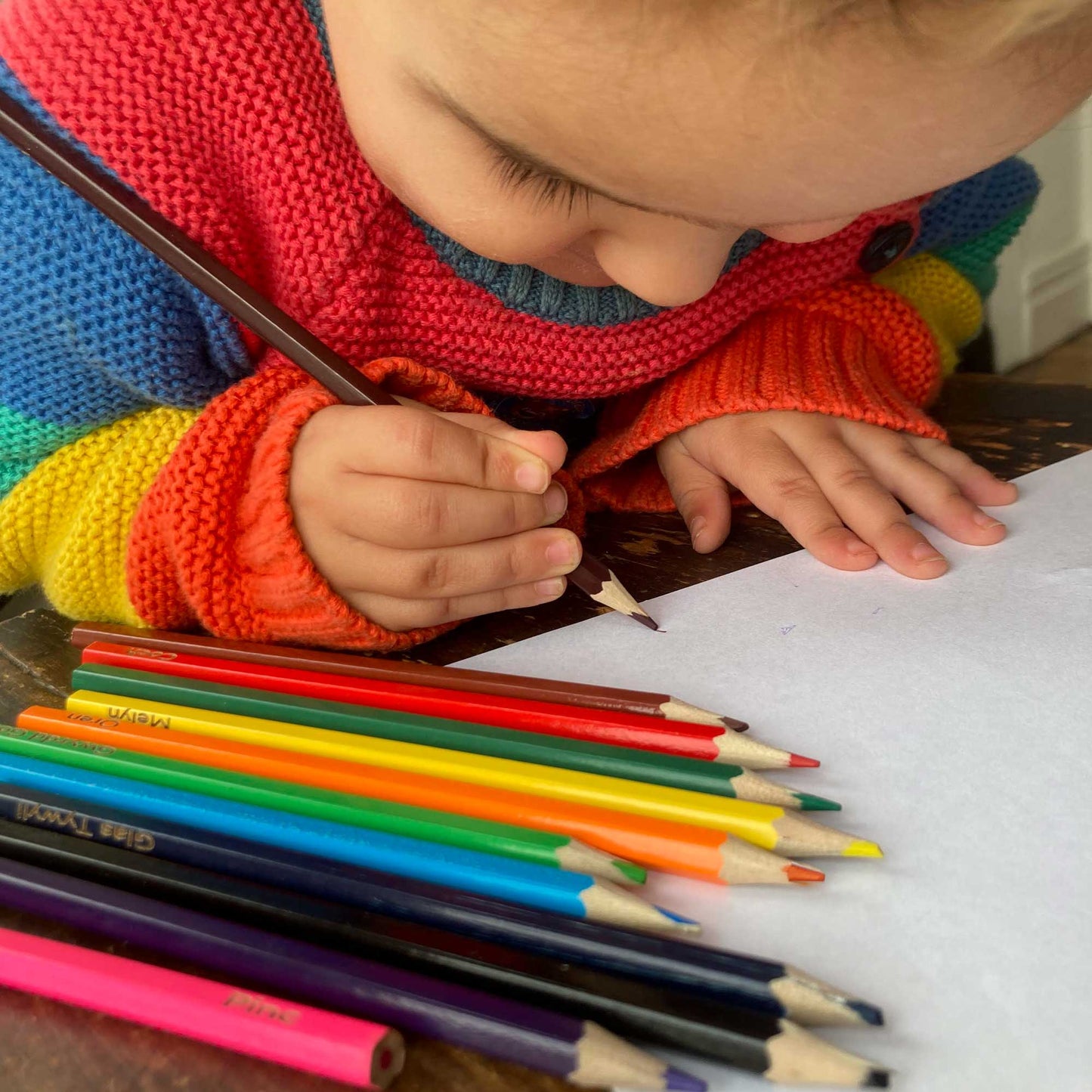 Colouring Pencils Set - Welsh Colour Names