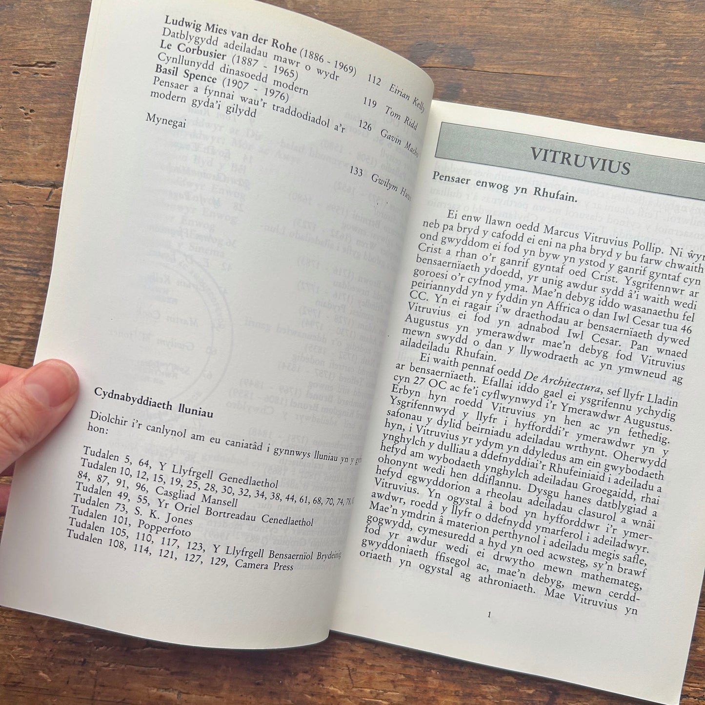 Adeiladwyr Enwog - Cyfres Enwogion y Byd 12 (Preloved)