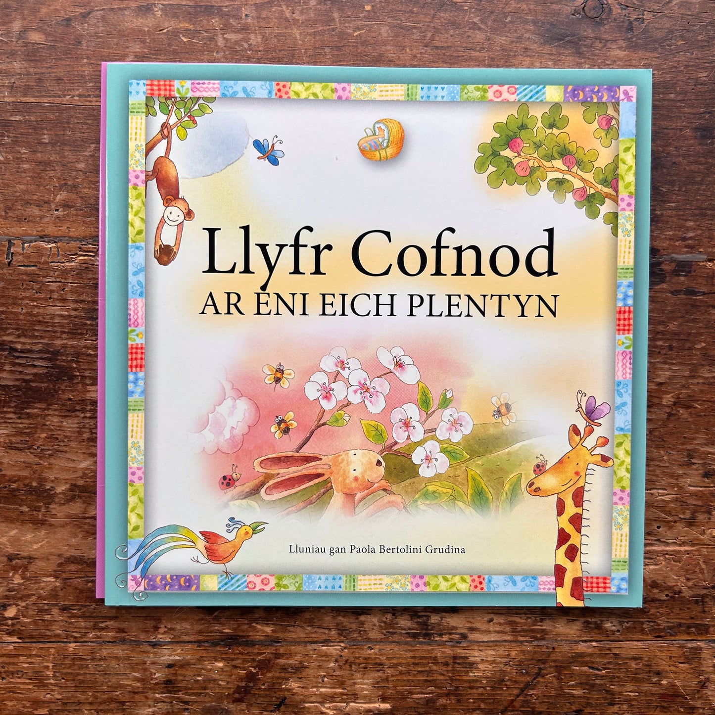 Ar Achlysur Arbennig - Tri Llyfr i'w Trysori (Preloved / like new)