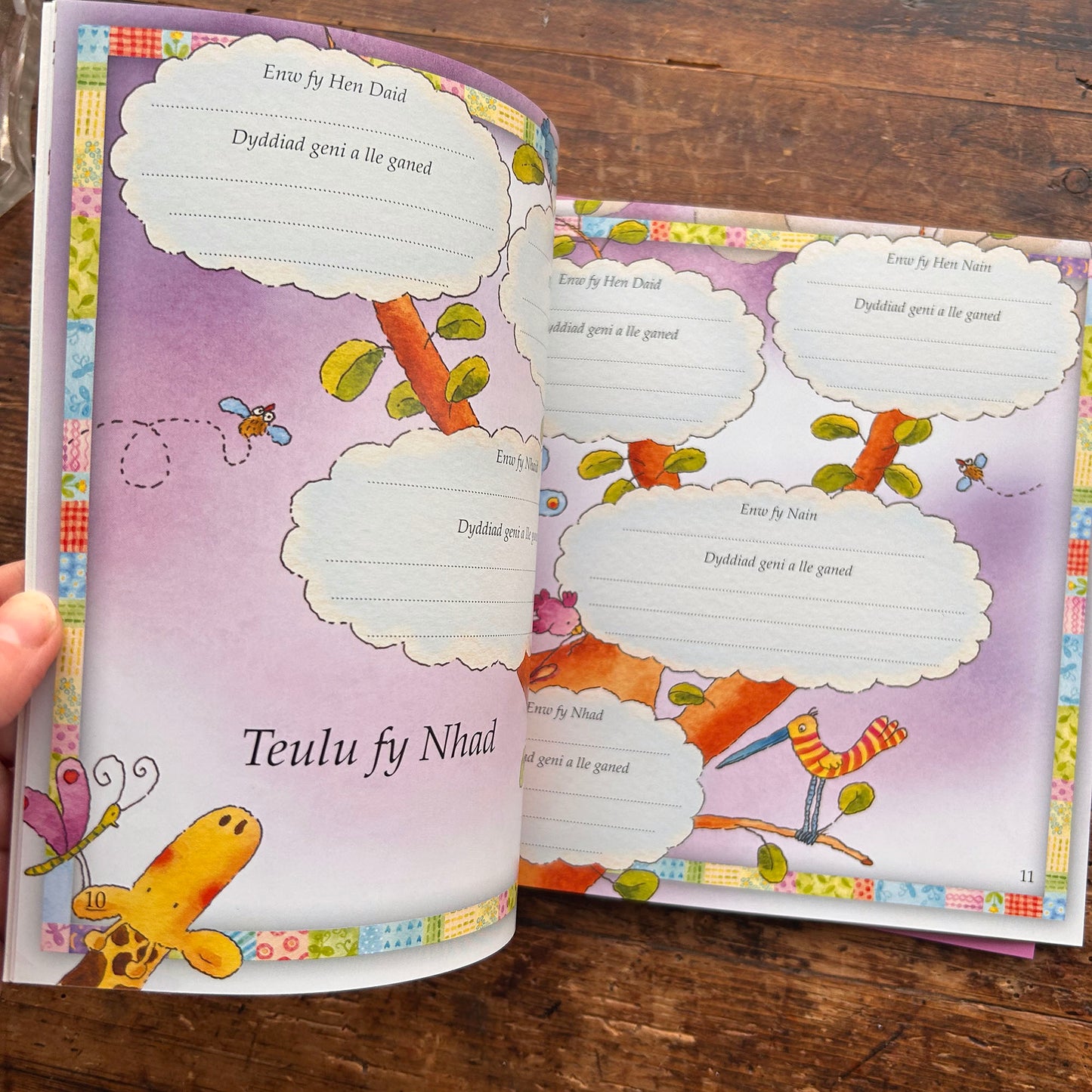 Ar Achlysur Arbennig - Tri Llyfr i'w Trysori (Preloved / like new)