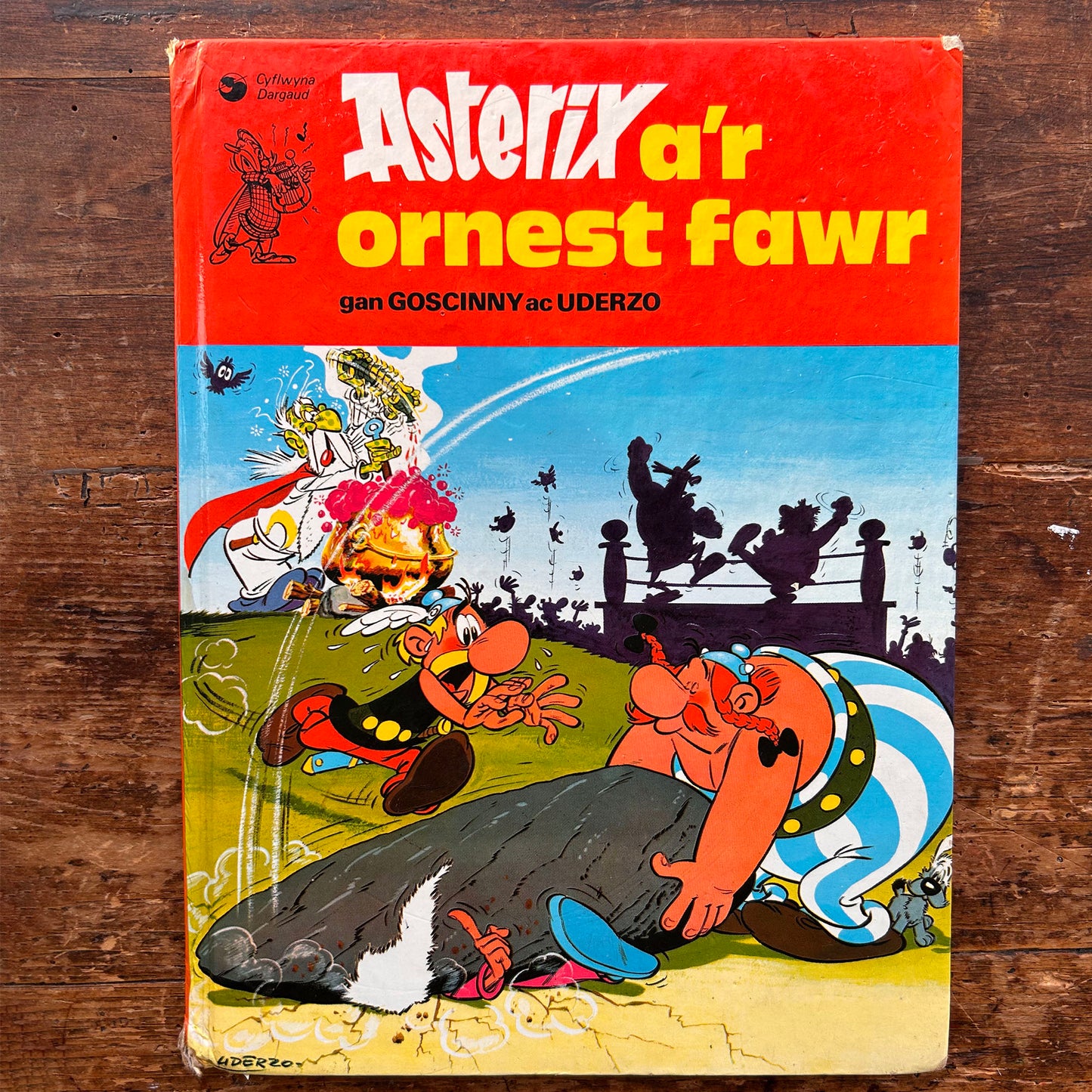 Asterix a'r Ornest Fawr - Welsh Comic Book 1980 (Preloved)