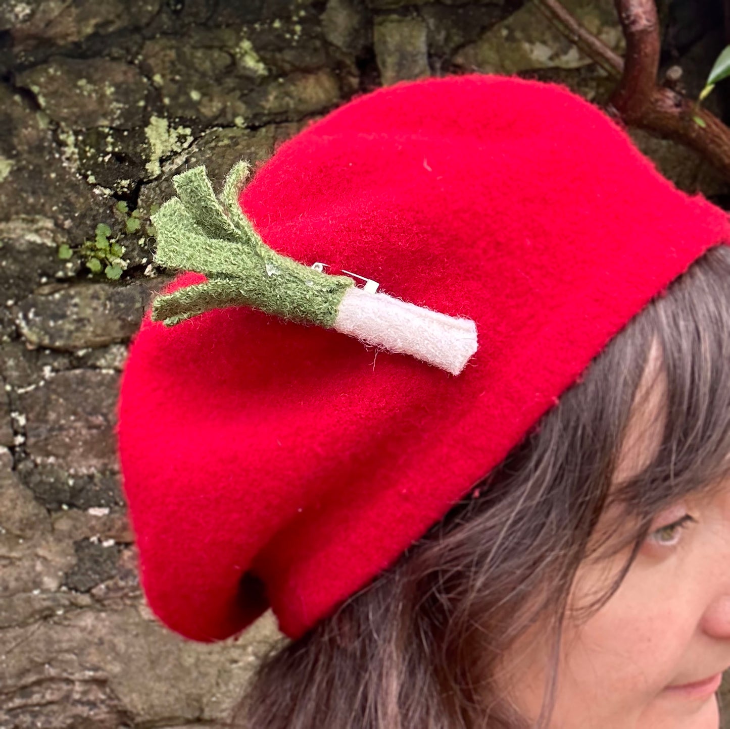 Bathodyn / Tlws - Cennin Pedr Gwlân