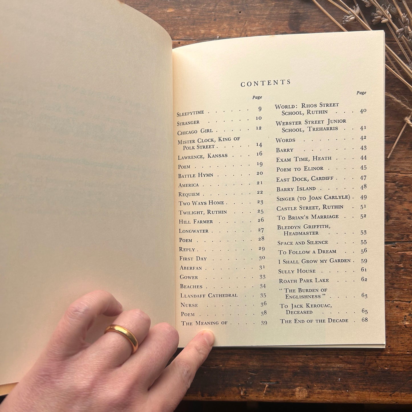 Barry Island and other Poems - John Idris Jones - 1970 (Preloved)