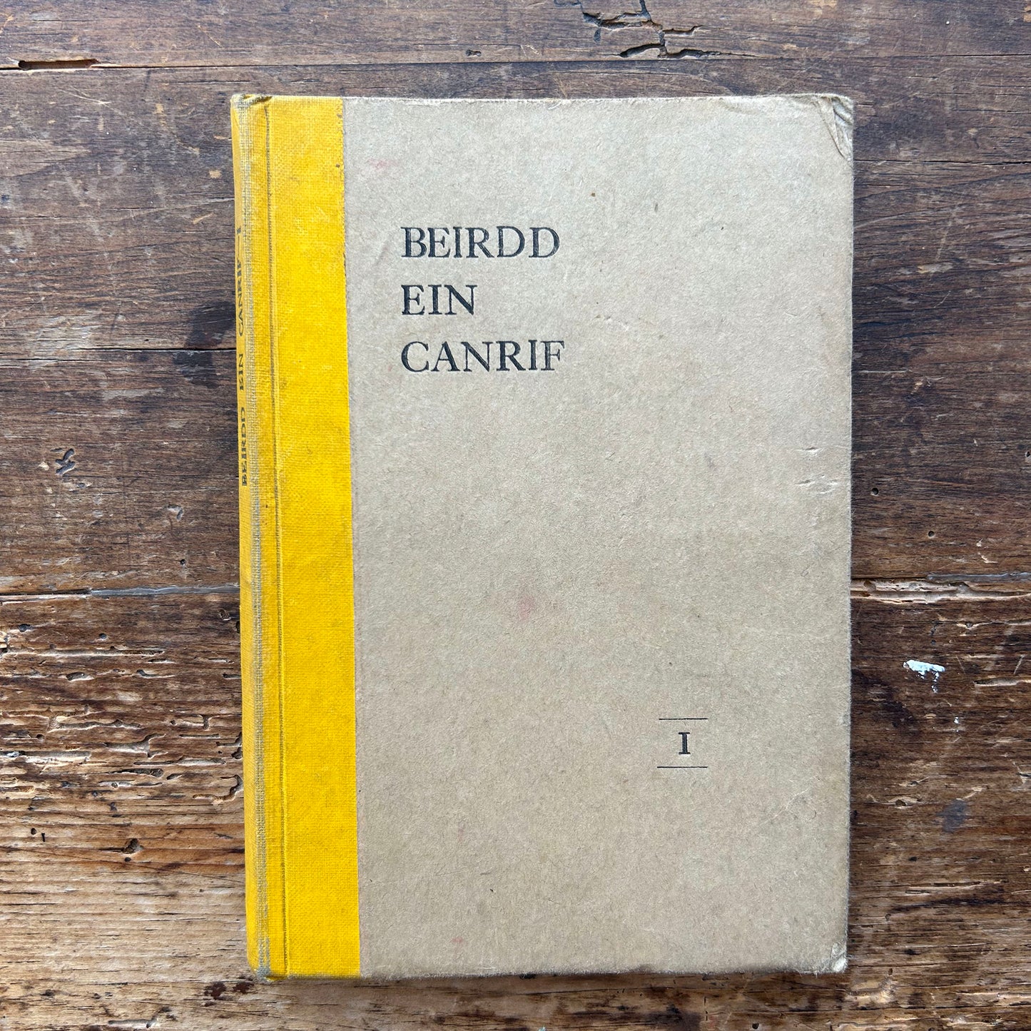 Beirdd Ein Canrif - Llyfr I - Welsh Poetry - 1941 (Preloved)