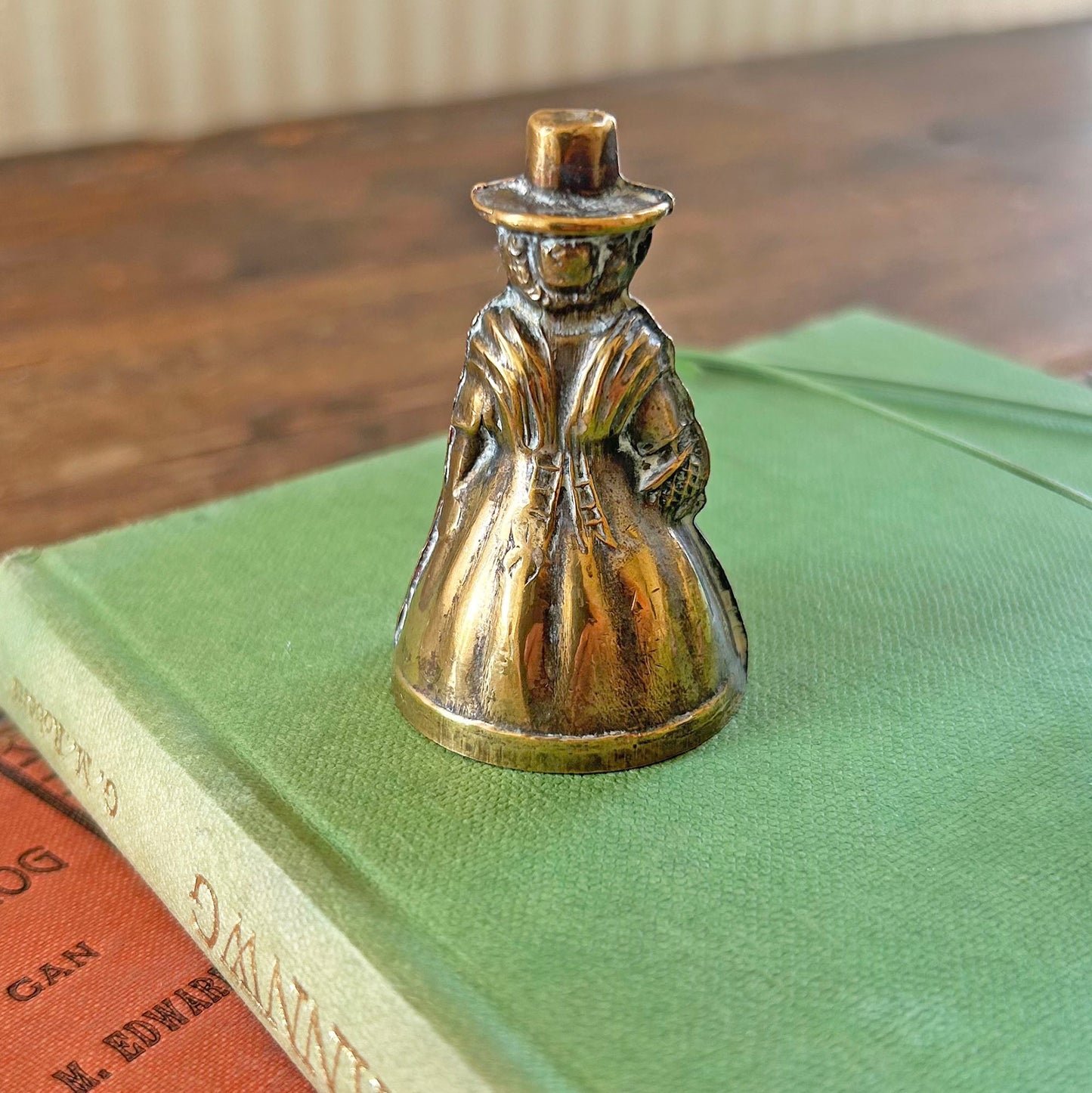 Bell - Vintage Brass - Welsh Lady / Jenny Jones (Preloved) (Copy)