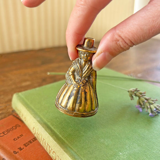 Bell - Vintage Brass - Welsh Lady / Jenny Jones (Preloved) (Copy)