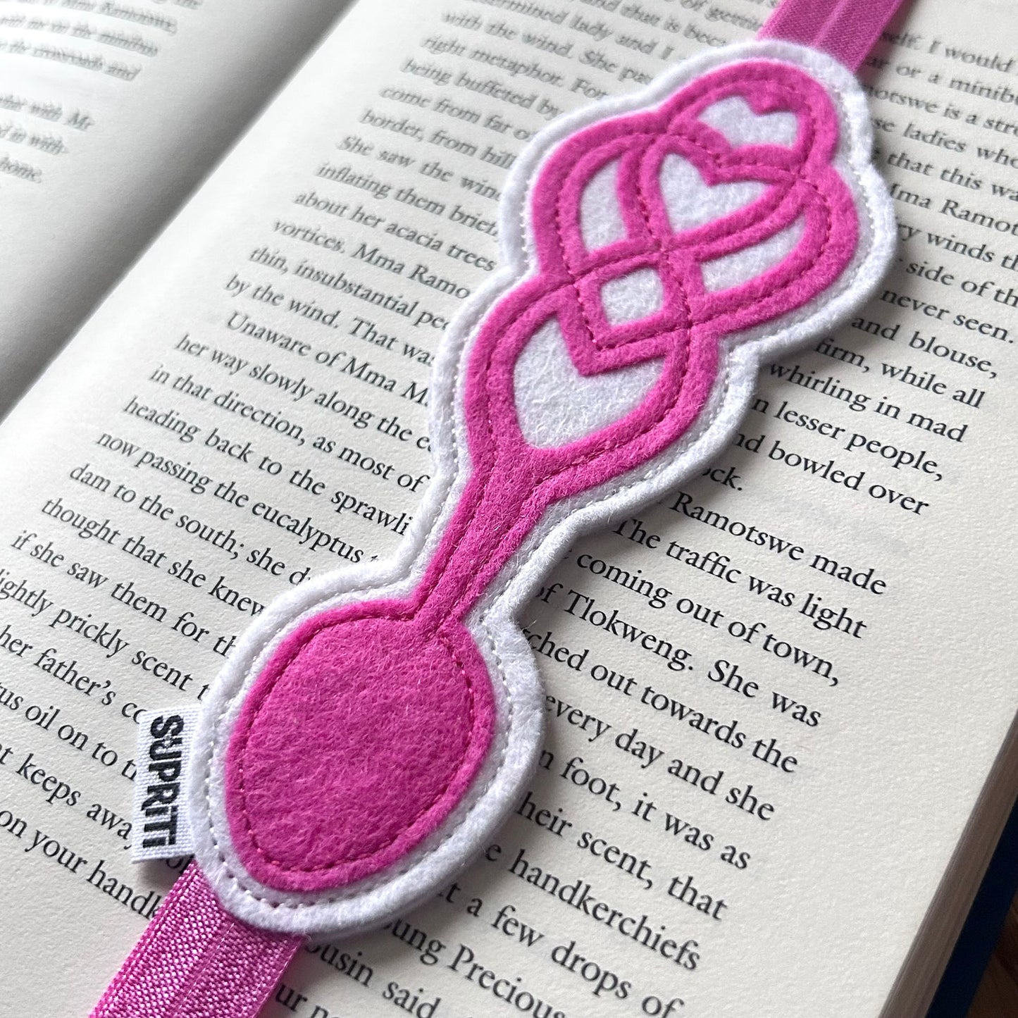 Bookmark - Handmade Wool Lovespoon / Love Spoon – Bright Pink